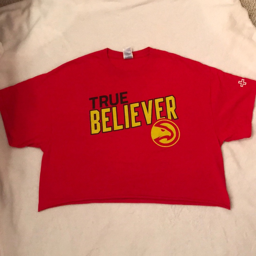 Cropped Atlanta Hawks Basketball Tee Shirt